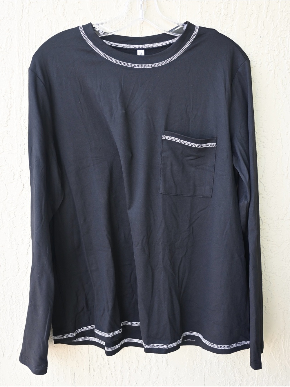 Women’s Long-Sleeve Pocket Tee and Shorts Pajama Set - Black